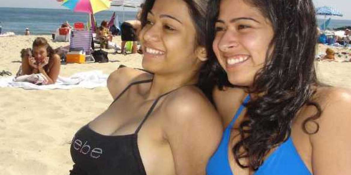Meet top-erotic performers in Goa escorts babes