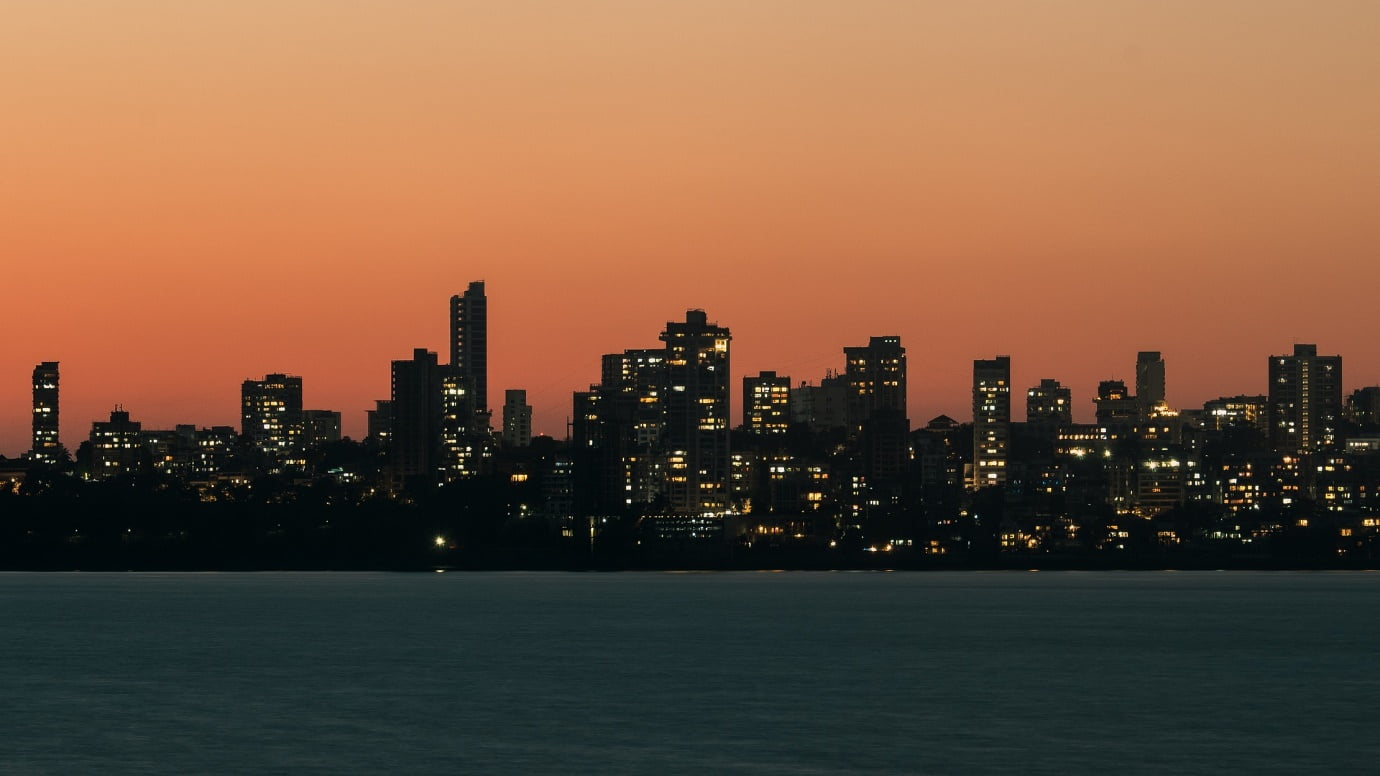 A Bachelor’s Guide to Mumbai Real Estate - EmptyLightHome