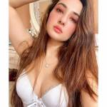 siya khann Profile Picture