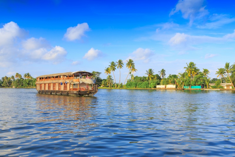Kerala Tour Packages from Mumbai -7D/6N @19900 | Seasonz India