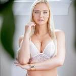 Zarina Zarina Profile Picture