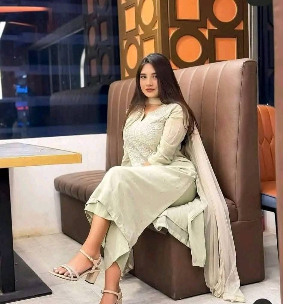 Saba Khan Profile Picture