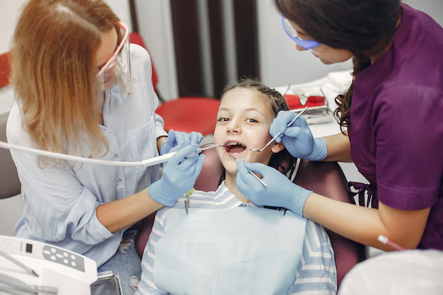 Common Dental Issues in Kids: How Pediatric Dentists in Abu Dhabi Can Help