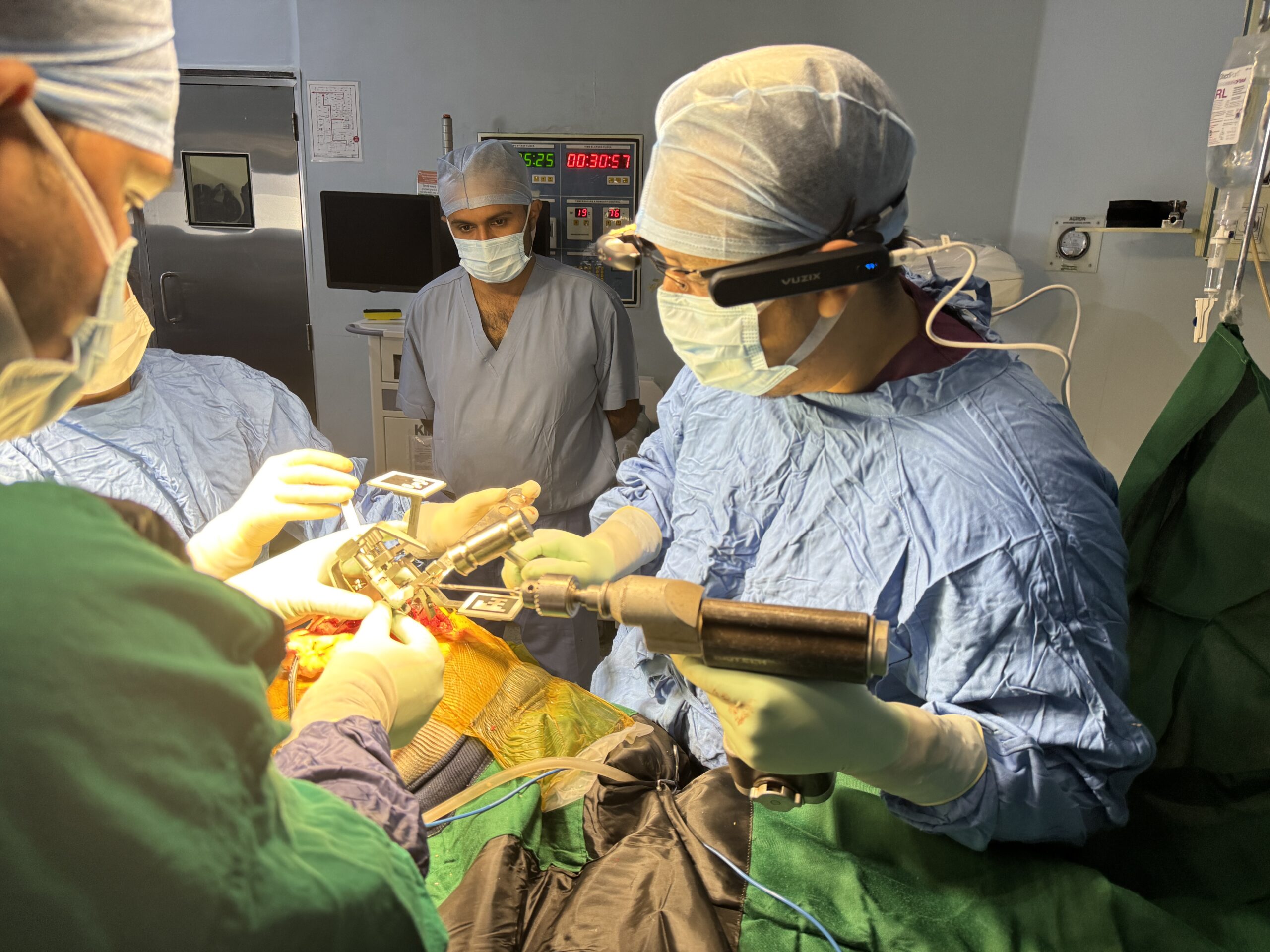 Best Knee Replacement Surgeon in Ahmedabad