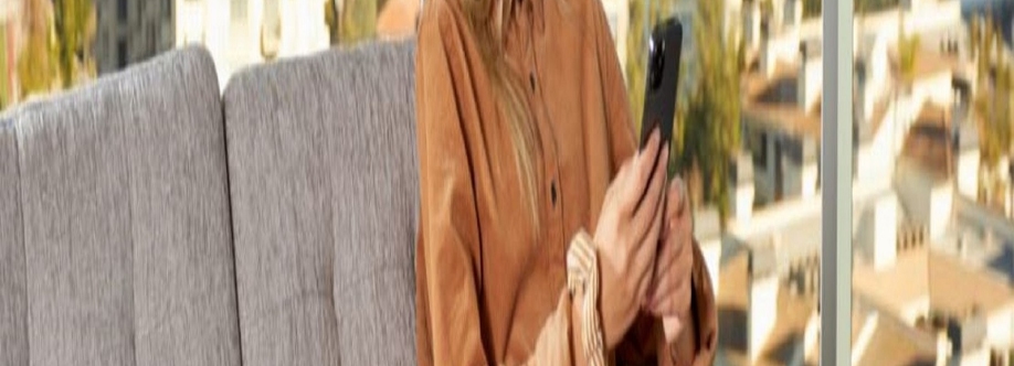 2000 Avenue of the Stars Cover Image