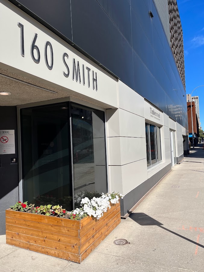 Retail/Restaurant Space for Lease – North Atlas