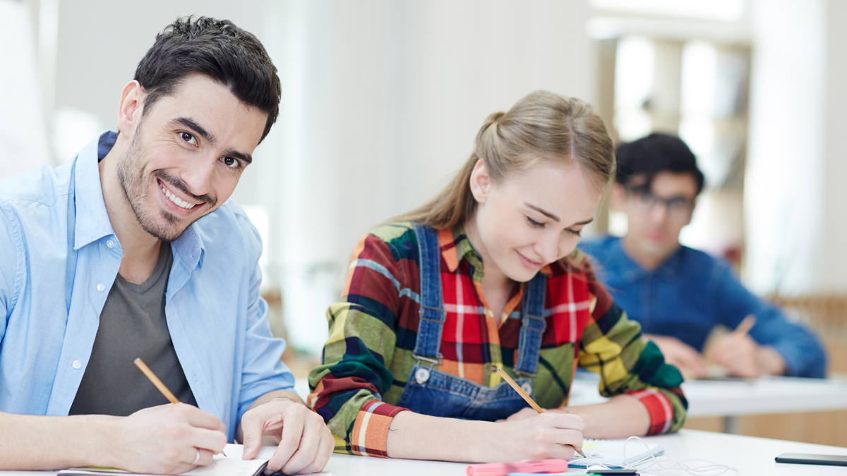 ¿Cómo escoger la academia para el MIR?  - Mirial