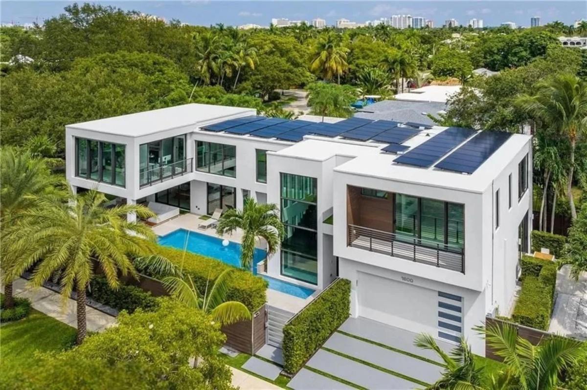 What Makes Miami Beach So Alluring to Global Travelers? – Linford Steve