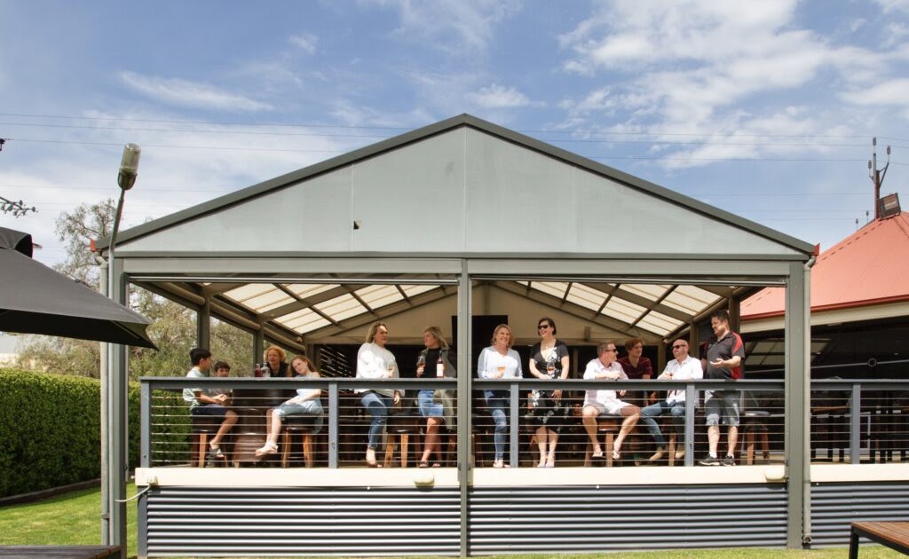 A Local’s Guide to Enjoying Great Food and Atmosphere in a Historic Hills Town