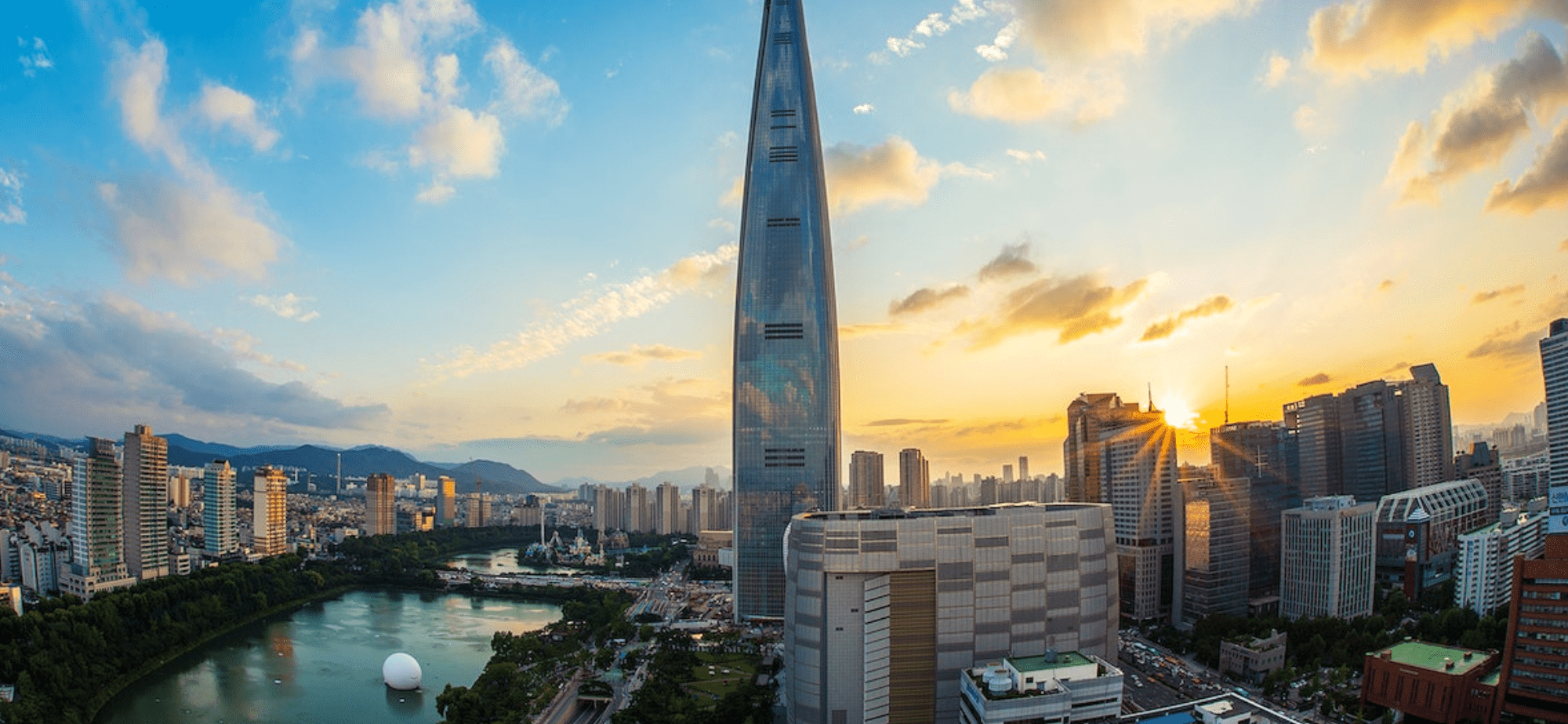 Solo Travel in Australia: Tips, Itineraries & Safety | OneVasco Blog