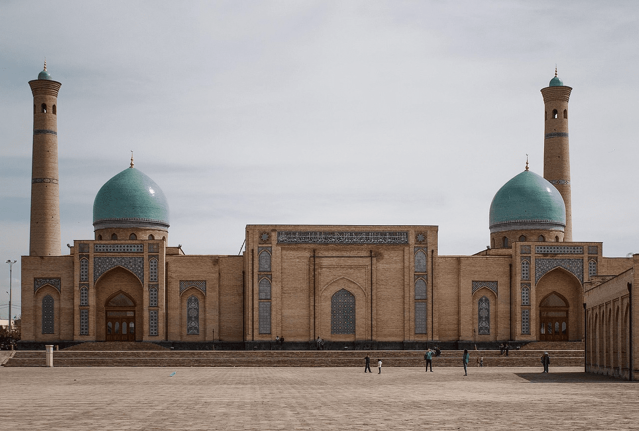 Transportation in Uzbekistan: Complete Travel Guide | OneVasco Blog