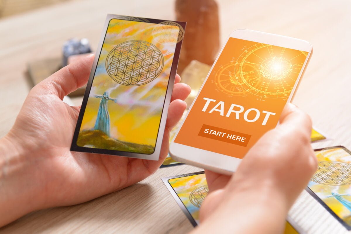 Psychic Readings UK â€” Online Psychic & Tarot Readings (Established 2007)