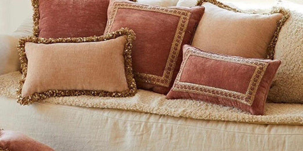 Linen vs Velvet: Choosing the Right Upholstery for a French-Style Sofa