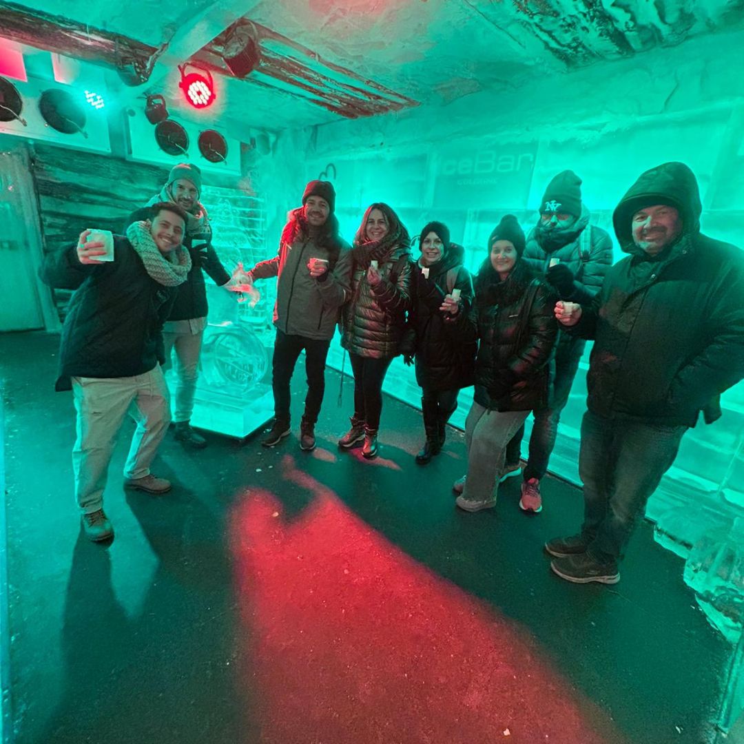 Erlebe den coolsten JGA in Köln bei -18° in der IceBar Cologne!